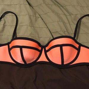 Triangl Bikini Top